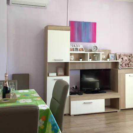 Stunning In Zdrilo Feriehus