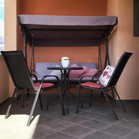 Stunning In Zdrilo * ヤセニクセ