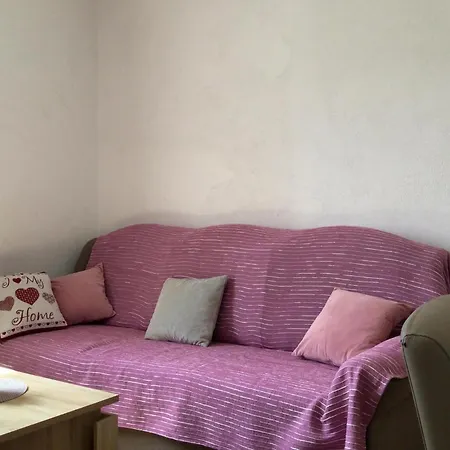 Stunning In Zdrilo Feriehus